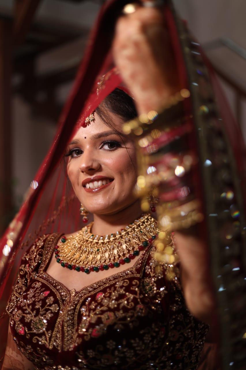 Bridal portrait with gold jewellery — Shades Salon